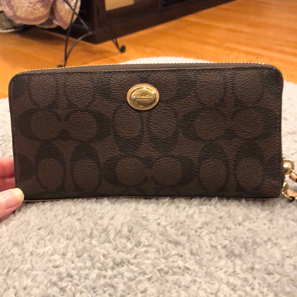 Coach wallet